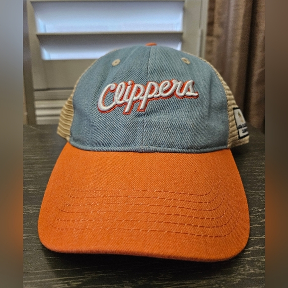 Los Angeles Clippers Cap. Vintage Two Tone Snapback Hat - Picture 2 of 6